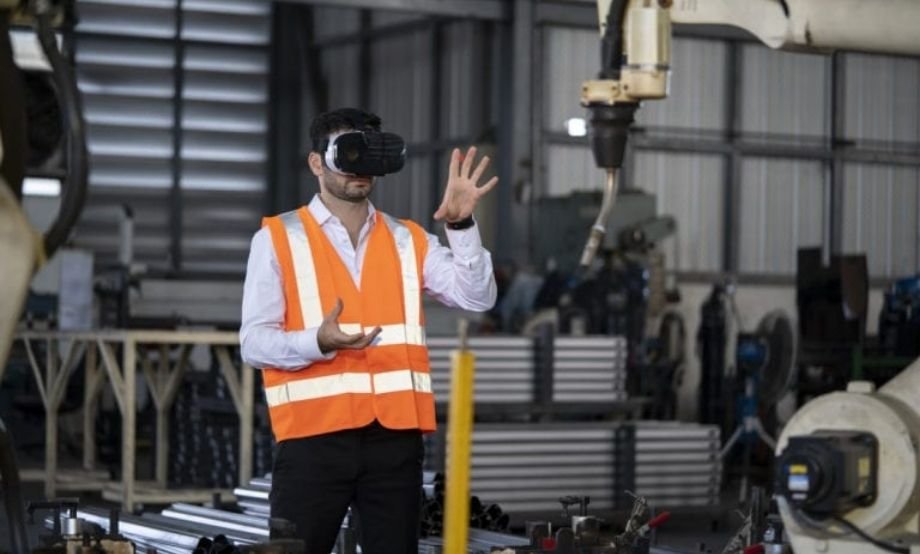 Augmented reality in building stronger structures